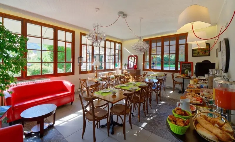 Retail in Valgelon-La Rochette for sale - Building Photo - Image 3 of 4