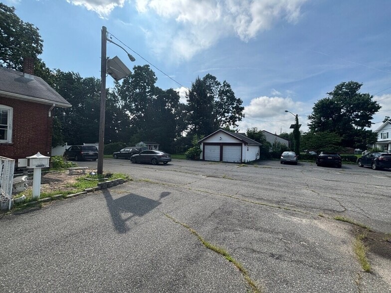 867-869 Beverly Rd, Burlington, NJ for sale - Building Photo - Image 3 of 3