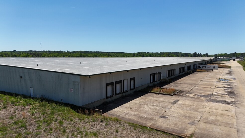 6451 Highway 15 N, Blue Mountain, MS for lease - Building Photo - Image 3 of 8