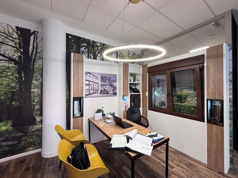 Retail in Cáceres, Cáceres for sale - Building Photo - Image 1 of 6