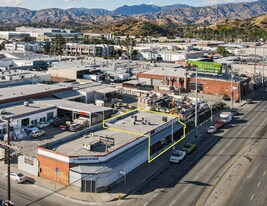 Street-Facing Showroom Space For Lease - Commercial Real Estate