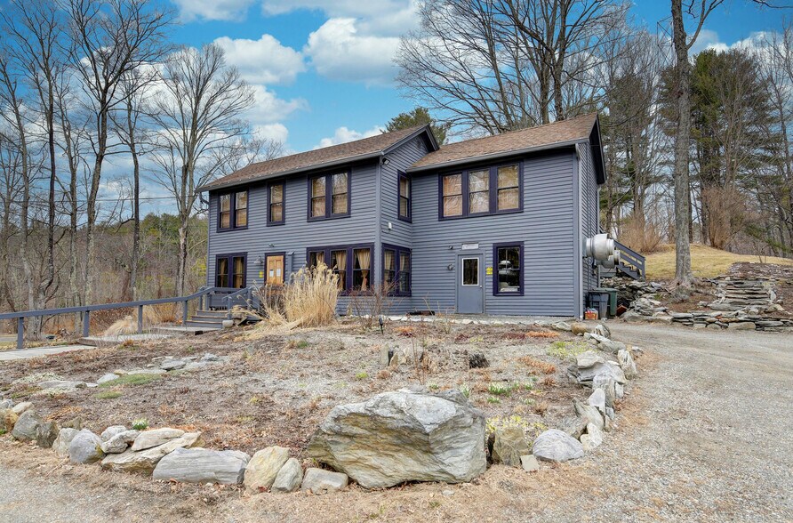 224 Hillsdale Rd, Egremont, MA for sale - Primary Photo - Image 1 of 1
