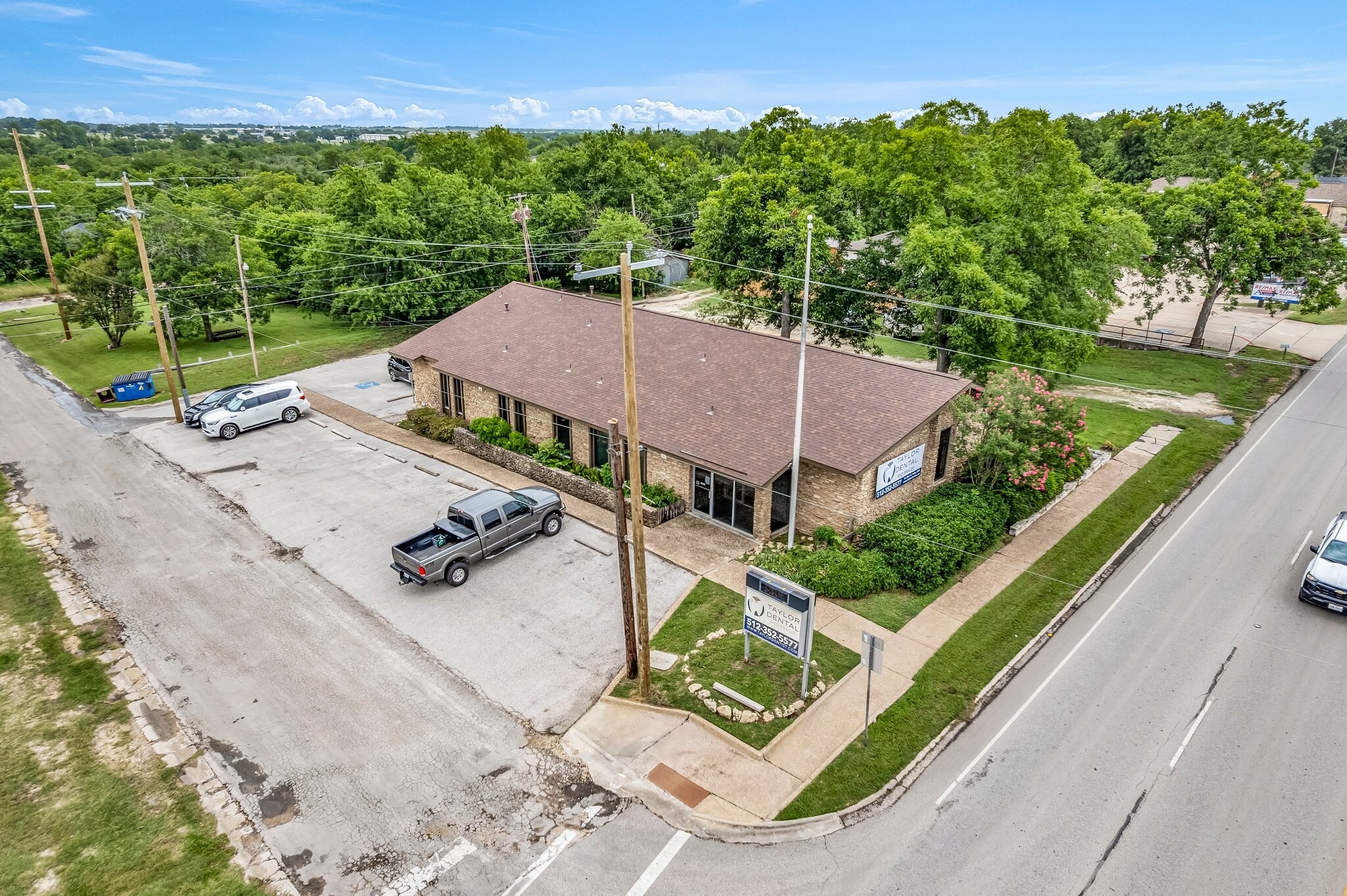 920 N Main St, Taylor, TX for sale Building Photo- Image 1 of 1