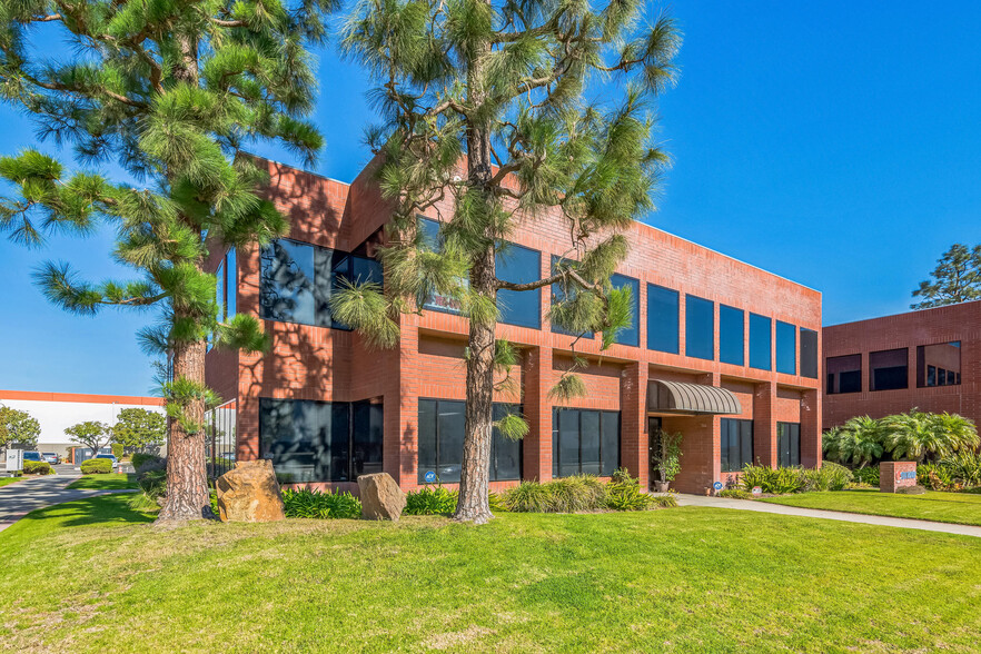 2461 W 208th St, Torrance, CA for lease - Building Photo - Image 3 of 13