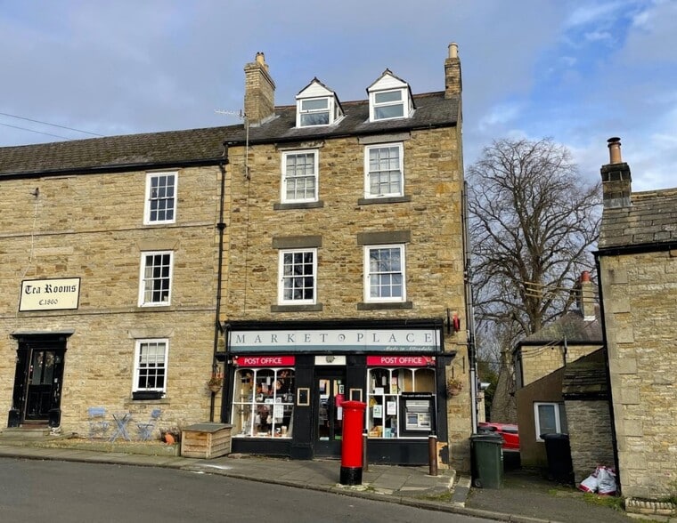 Market Pl, Hexham for sale - Primary Photo - Image 1 of 4