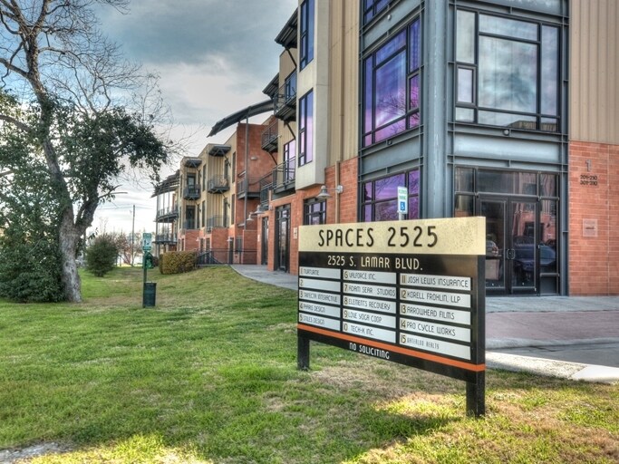 2525 S Lamar Blvd, Austin, TX for sale - Primary Photo - Image 1 of 1