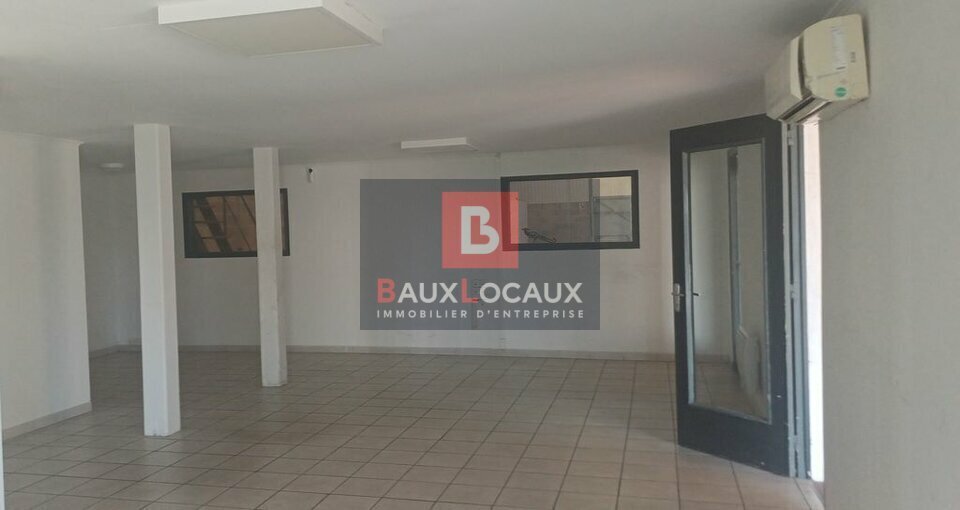 Industrial in Saint-Gilles for lease - Interior Photo - Image 3 of 9