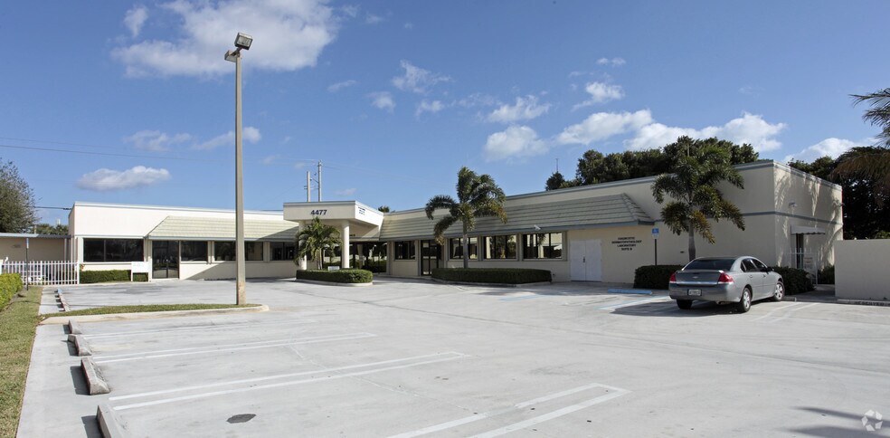 4477 Medical Center Way, West Palm Beach, FL for sale - Primary Photo - Image 1 of 7