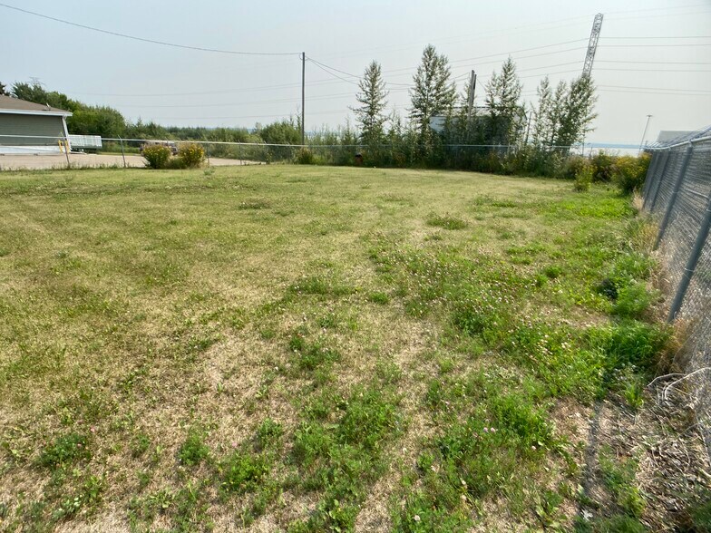 5215 51 Ave, Wabamun, AB T0E 2K0