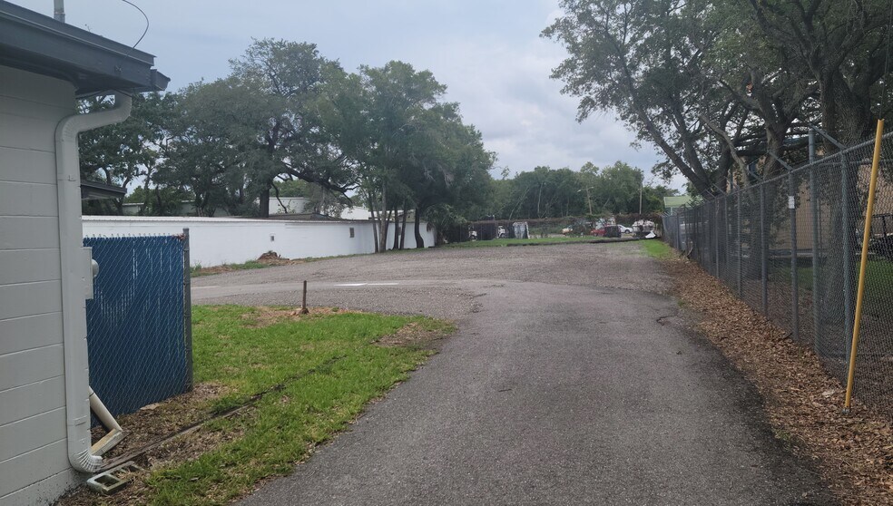 6805 Benjamin Rd, Tampa, FL 33634 Industrial for Sale