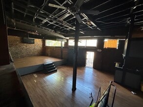 299 Peters St, Atlanta, GA for lease Interior Photo- Image 1 of 15