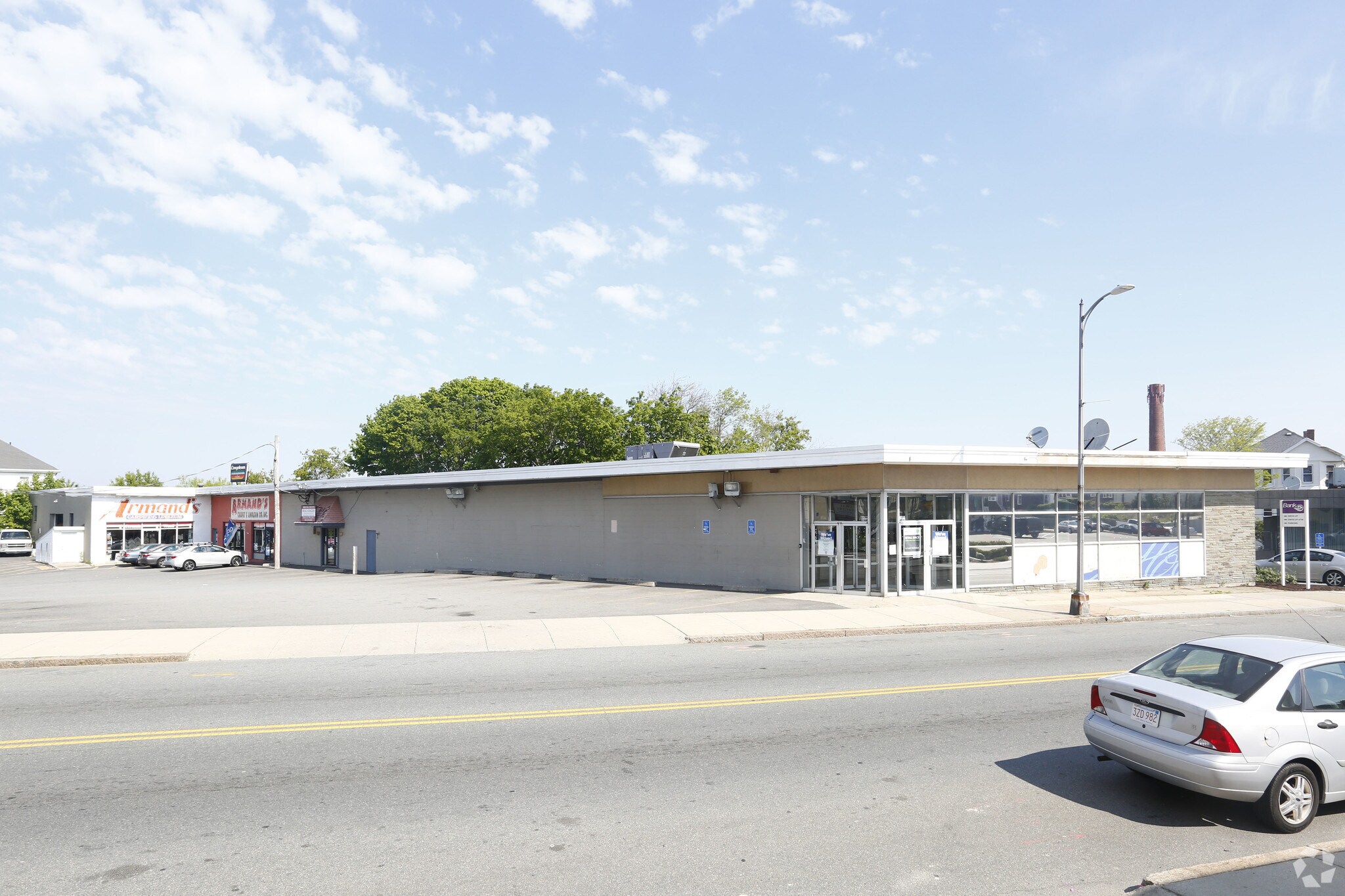 1533 S Main St, Fall River, MA for sale Primary Photo- Image 1 of 1