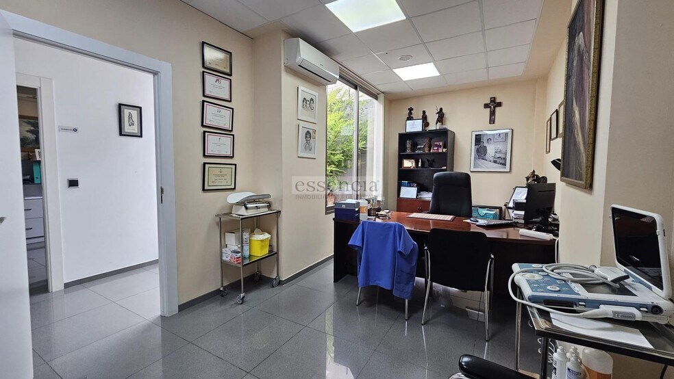 Retail in Palmera, Valencia for lease - Building Photo - Image 1 of 14