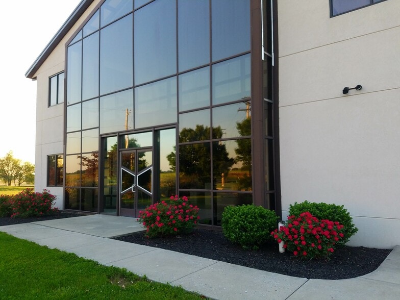 206 W Kendig Rd, Willow Street, PA for lease - Building Photo - Image 1 of 15