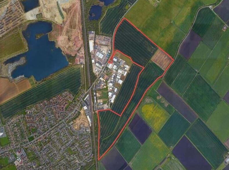 Broadway, Yaxley for sale - Primary Photo - Image 1 of 1