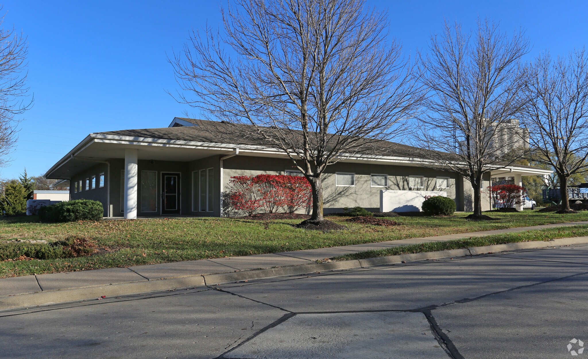 1900 Delaware St, Lawrence, KS for sale Primary Photo- Image 1 of 1