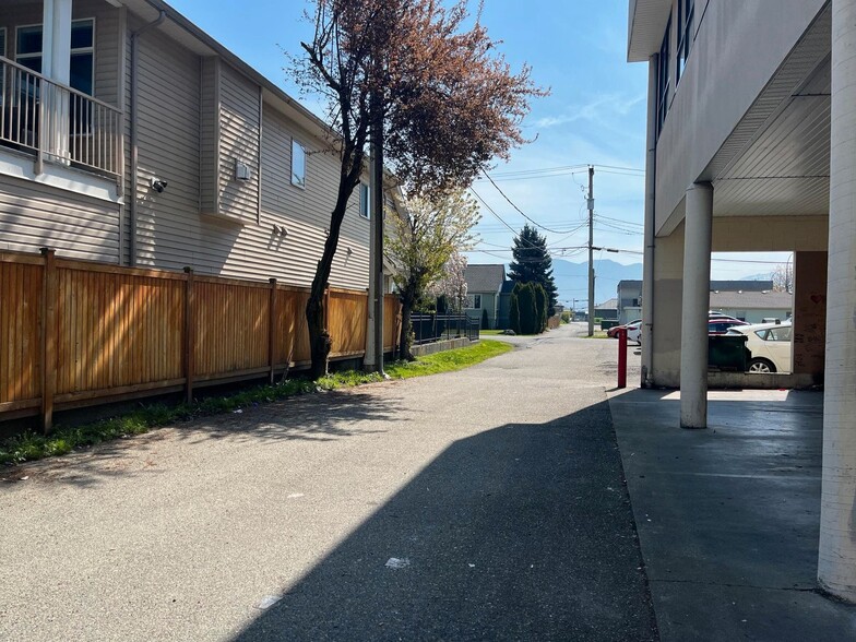 9094 Young Rd, Chilliwack, BC for sale - Building Photo - Image 2 of 34