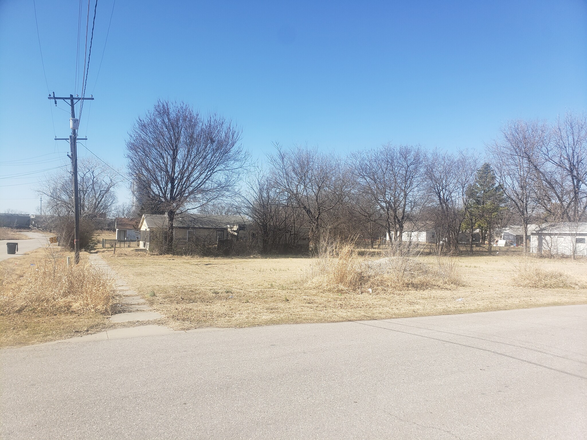 N Atlanta St, Owasso, OK for sale Building Photo- Image 1 of 1