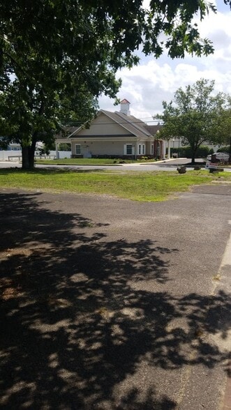 621 Erial Rd, Pine Hill, NJ for lease - Building Photo - Image 2 of 4