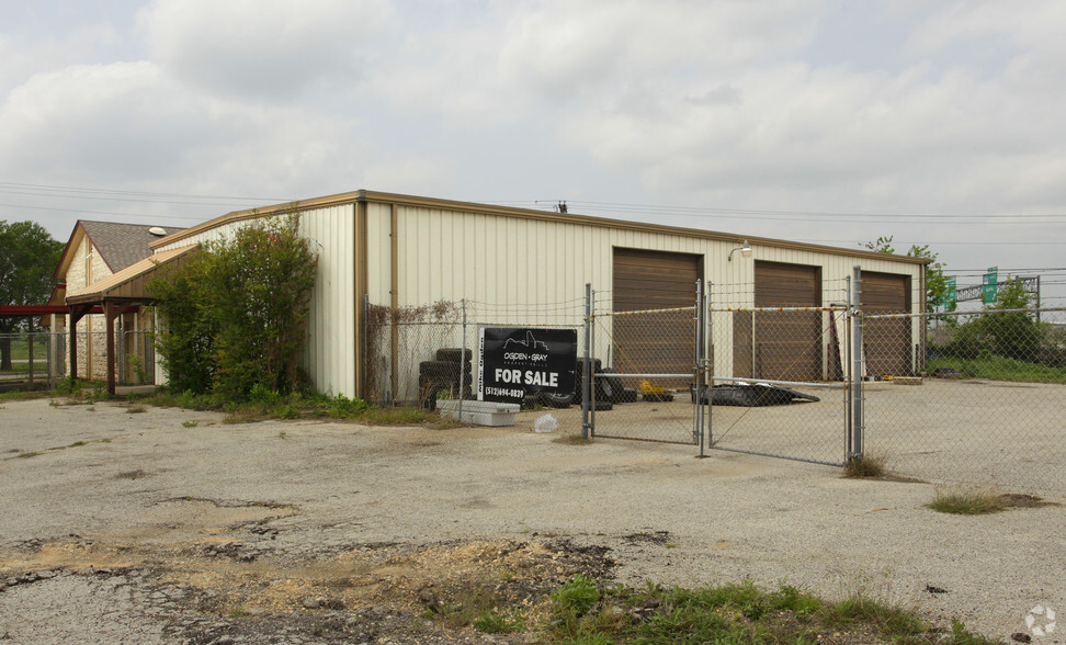 40203 Industrial Park Cir, Georgetown, TX for sale - Primary Photo - Image 1 of 6