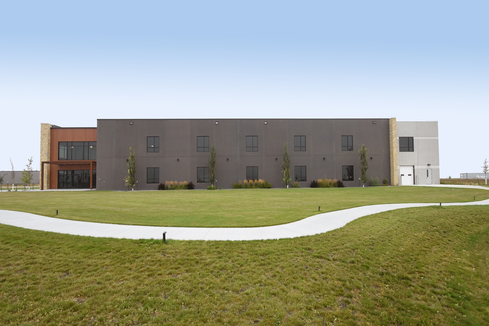 1080 You Betcha Dr, Horace, ND for sale Primary Photo- Image 1 of 4