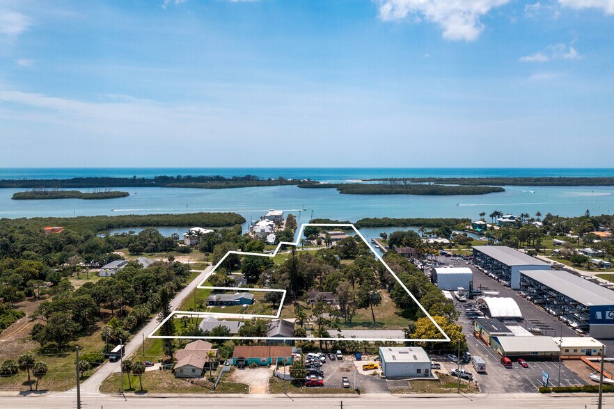 1900 Wisconsin Ave, Englewood, FL for sale - Aerial - Image 1 of 1