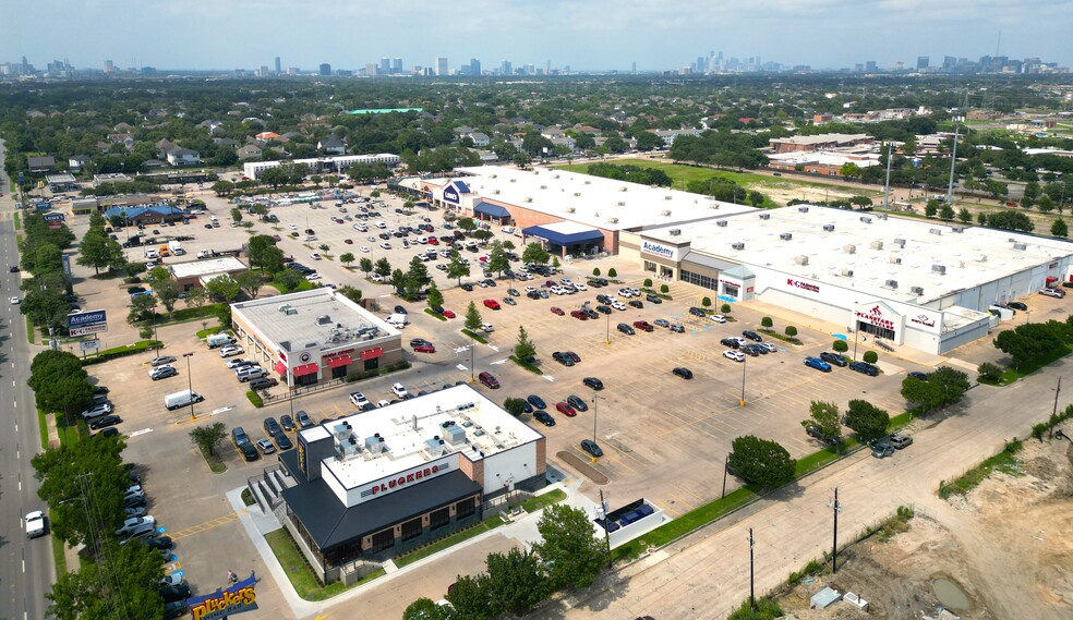 8715 West Loop S, Houston, TX for lease - Aerial - Image 1 of 14