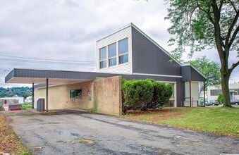 1130 Union Blvd, Allentown, PA for lease Interior Photo- Image 2 of 5