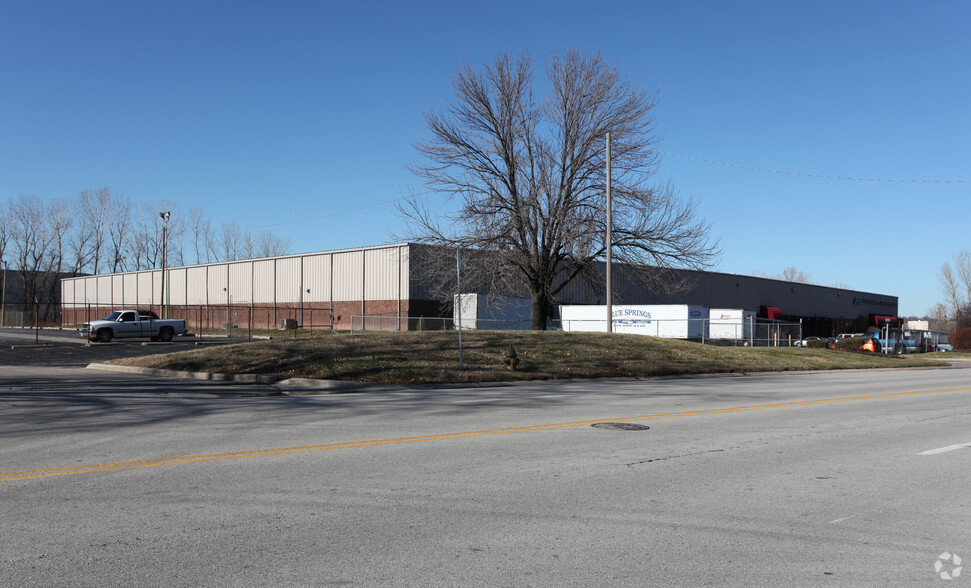 1490 Southern Rd, Kansas City, MO for sale - Building Photo - Image 1 of 1