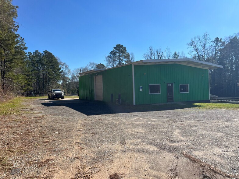 215 Highway 151 S, Calhoun, LA for sale - Building Photo - Image 1 of 1