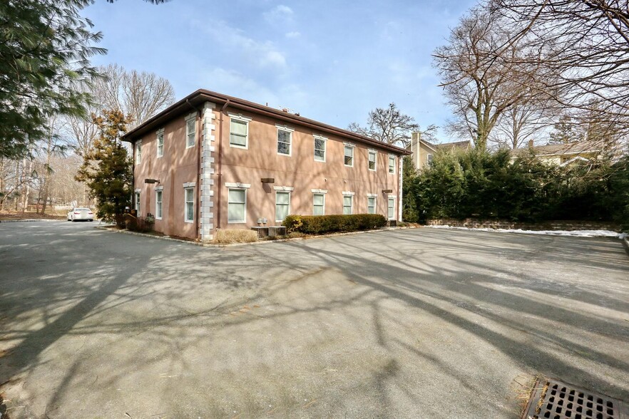 7 Cedar St, Ramsey, Nj 07446 - Cedar Street Professional Building 