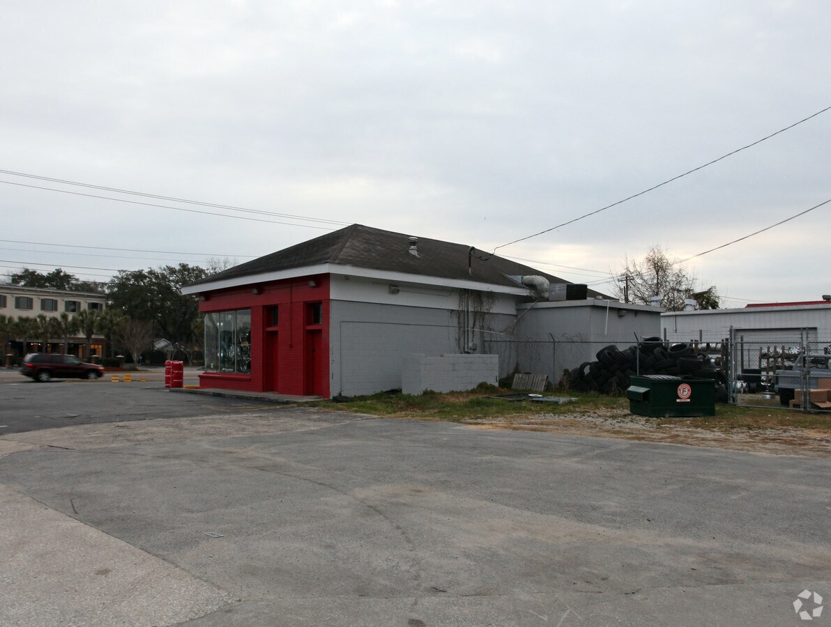 1917 Savannah Hwy, Charleston, SC 29407