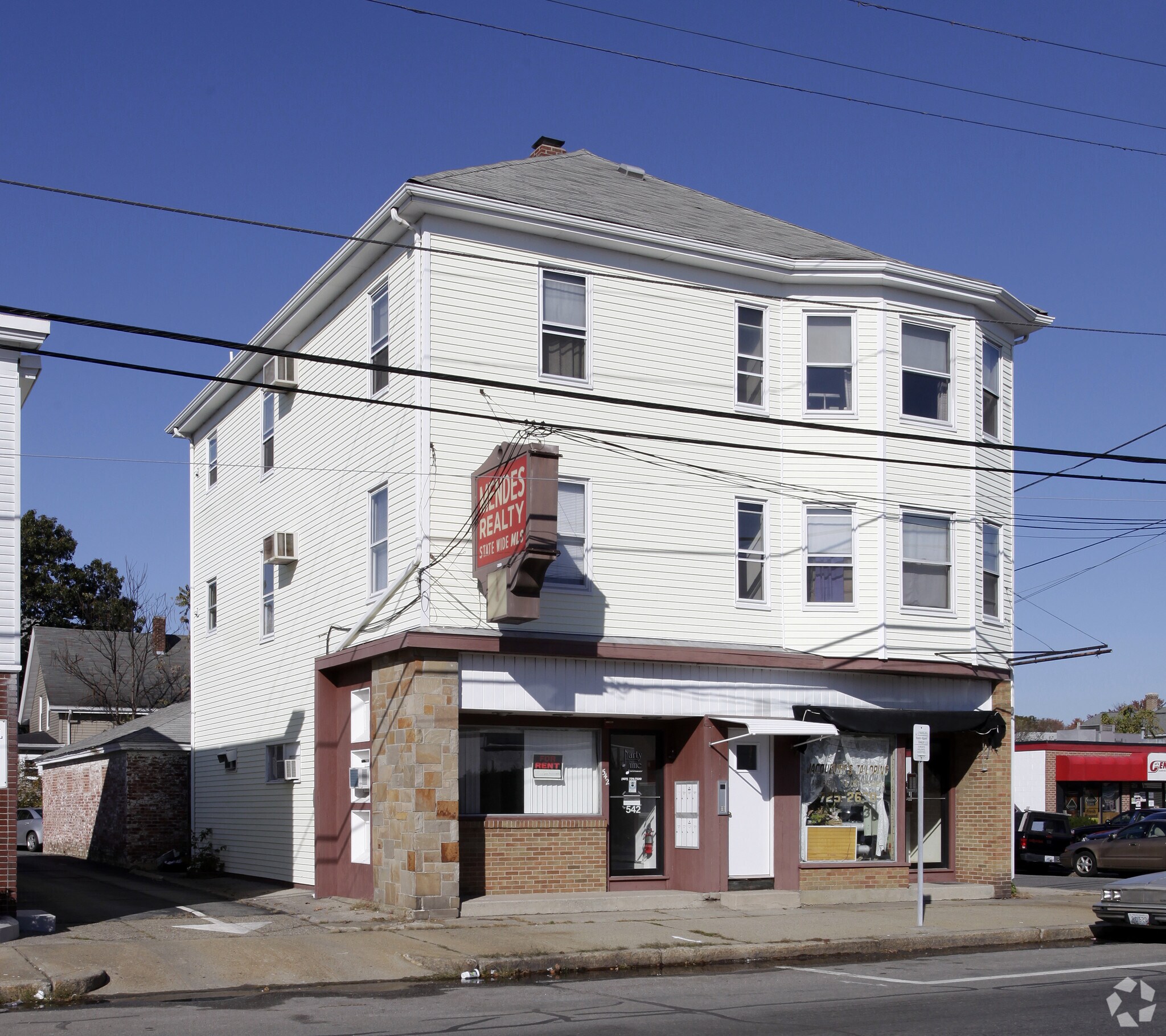 542-546 Central Ave, Pawtucket, RI for sale Primary Photo- Image 1 of 1