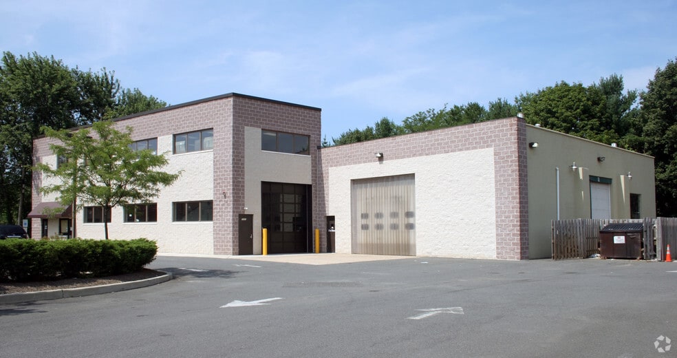 2661 US Highway 130, Cranbury, NJ 08512