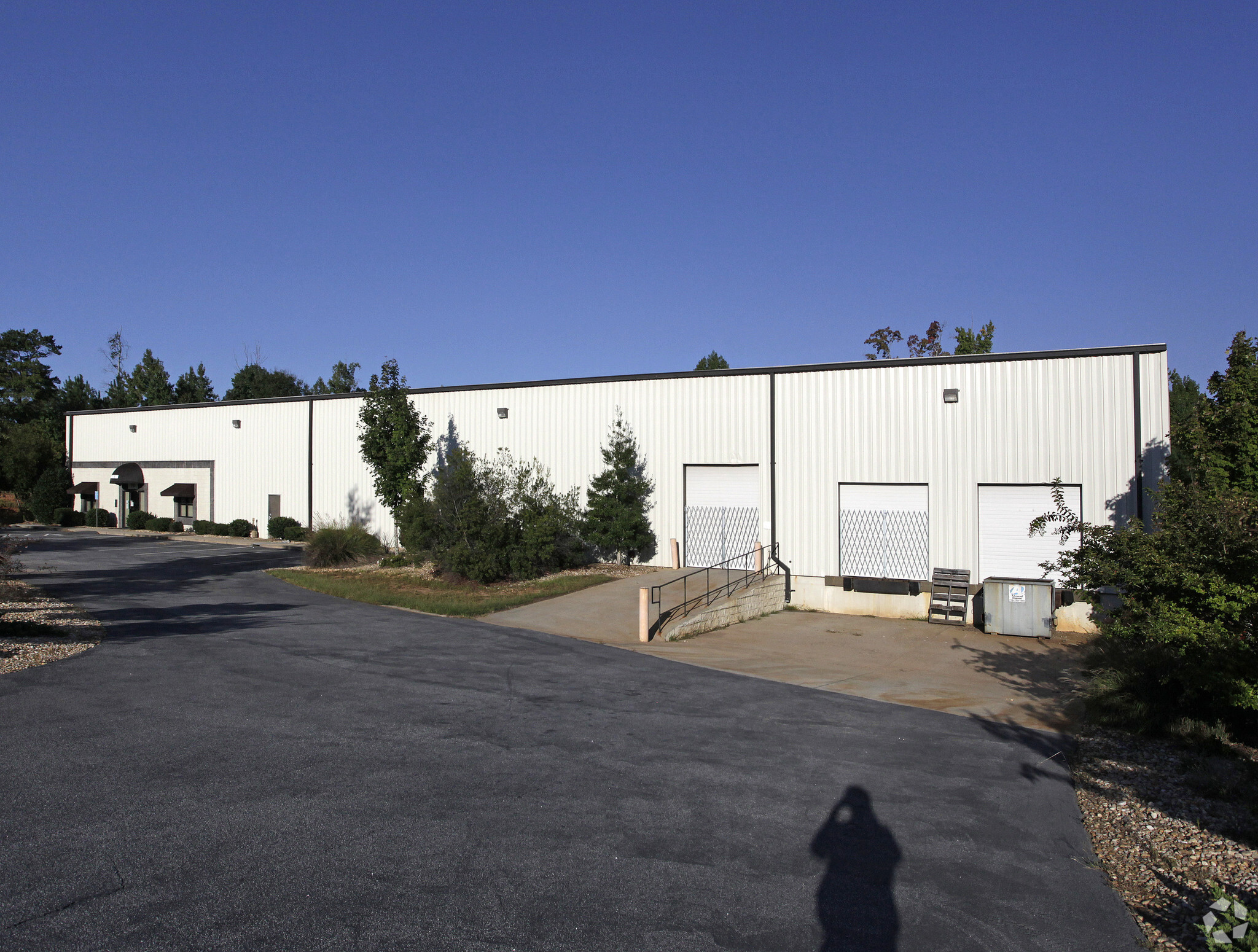 70 Newnan South Industrial Dr, Newnan, GA for sale Primary Photo- Image 1 of 1