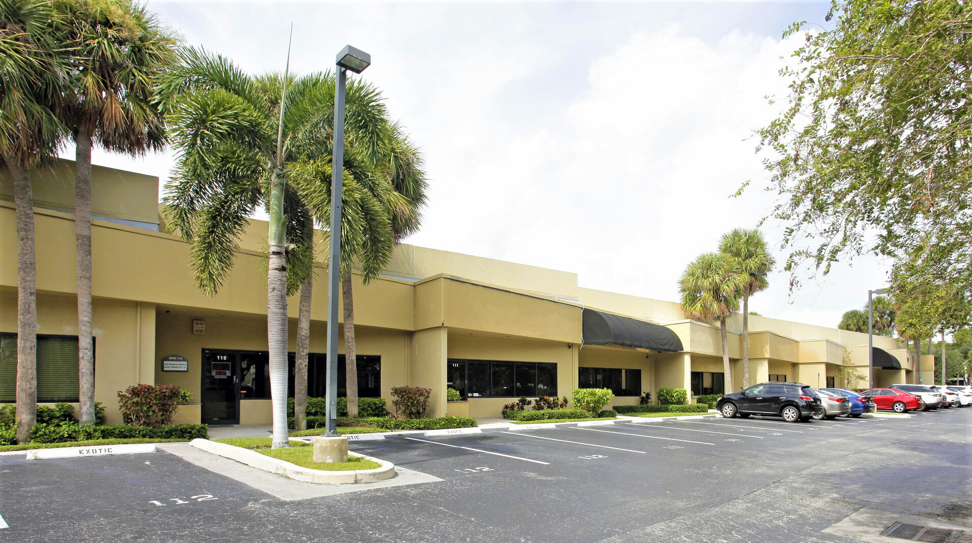 1239 E Newport Center Dr, Deerfield Beach, FL 33442 - Office for Lease ...