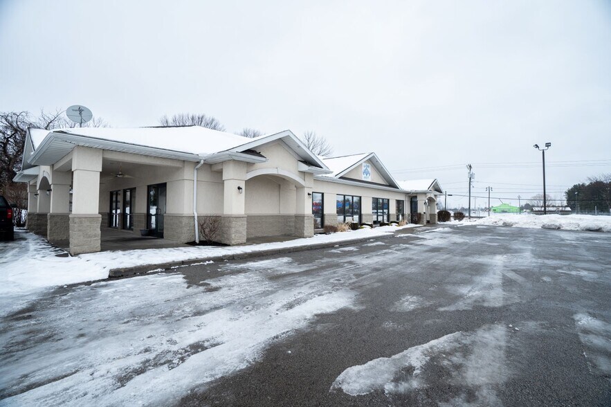 25 Old Scottsville Chili Rd, Rochester, NY for sale - Building Photo - Image 1 of 1