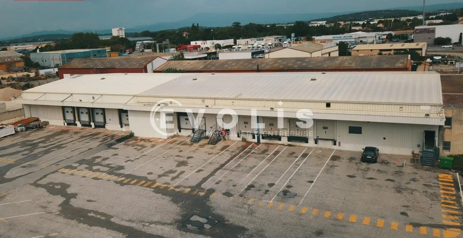 Industrial in Le Pontet for lease Building Photo- Image 1 of 8