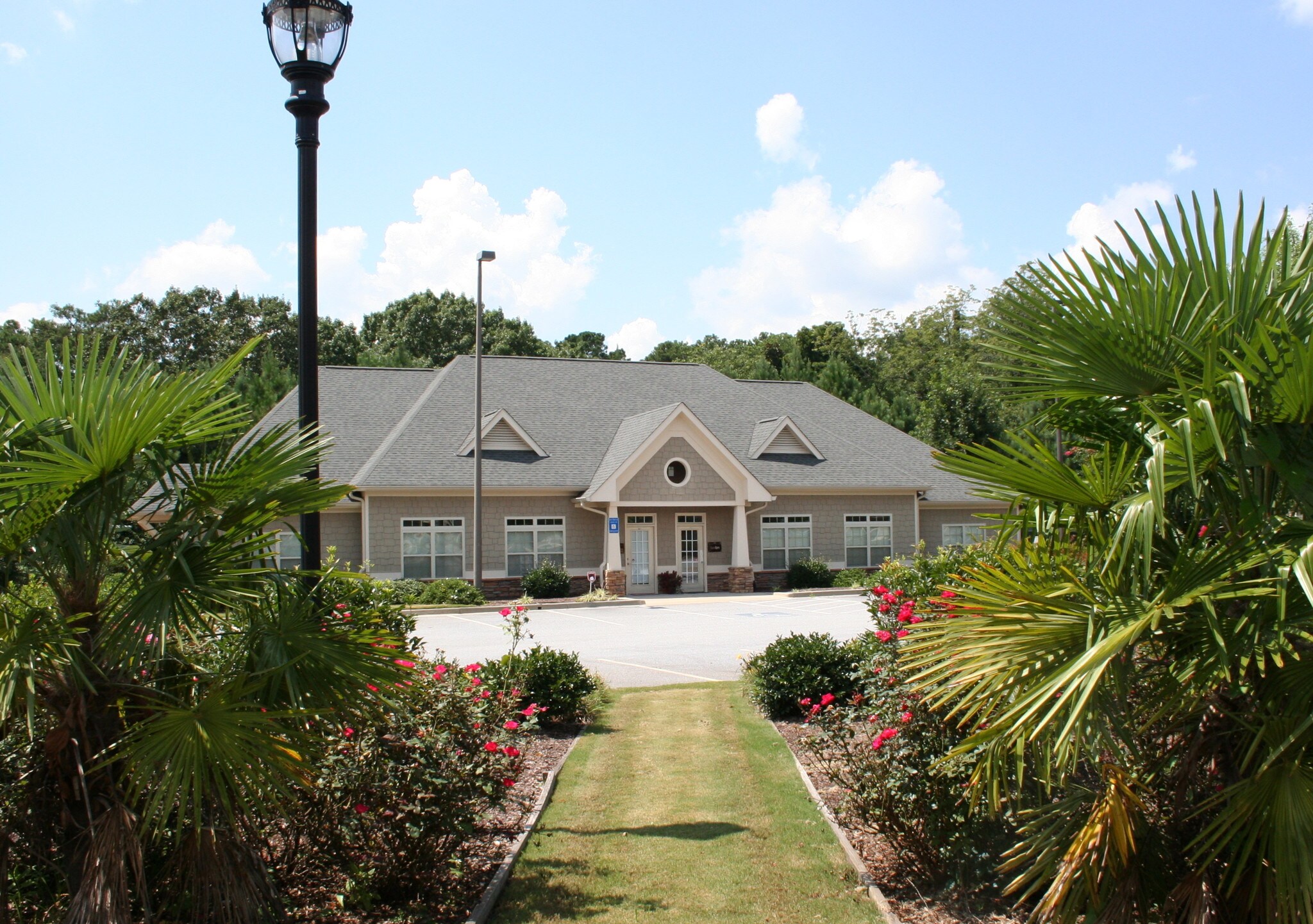 4910 Old Jonesboro Rd, Union City, GA 30291