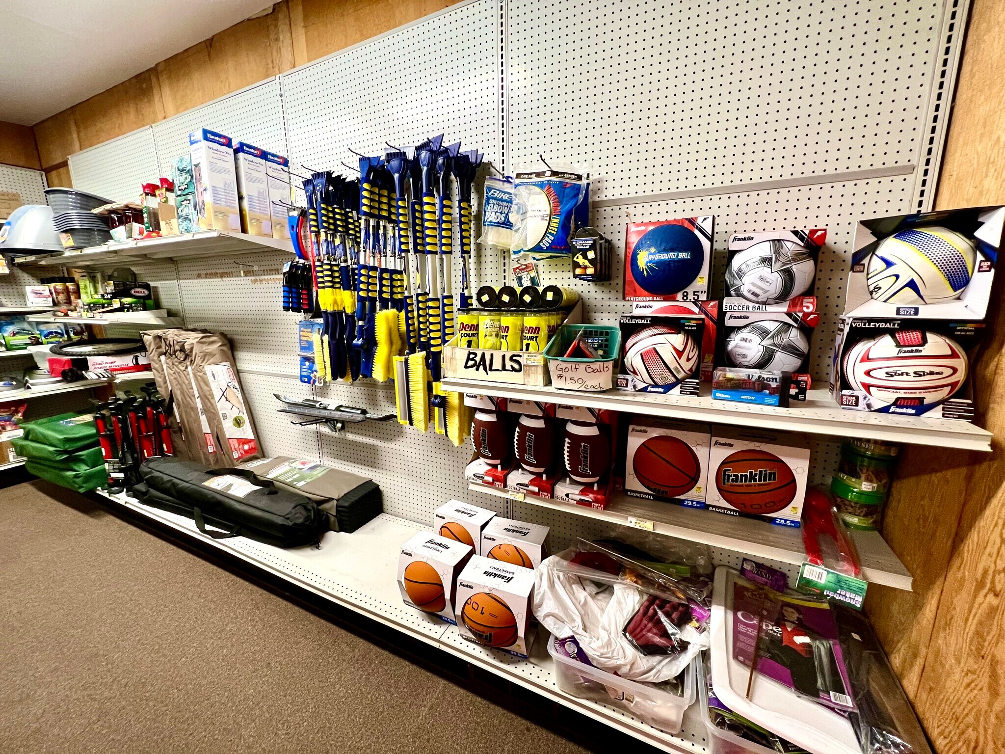 131 Mallott Ave, Yakutat, AK 99689 Yakutat Hardware for Sale