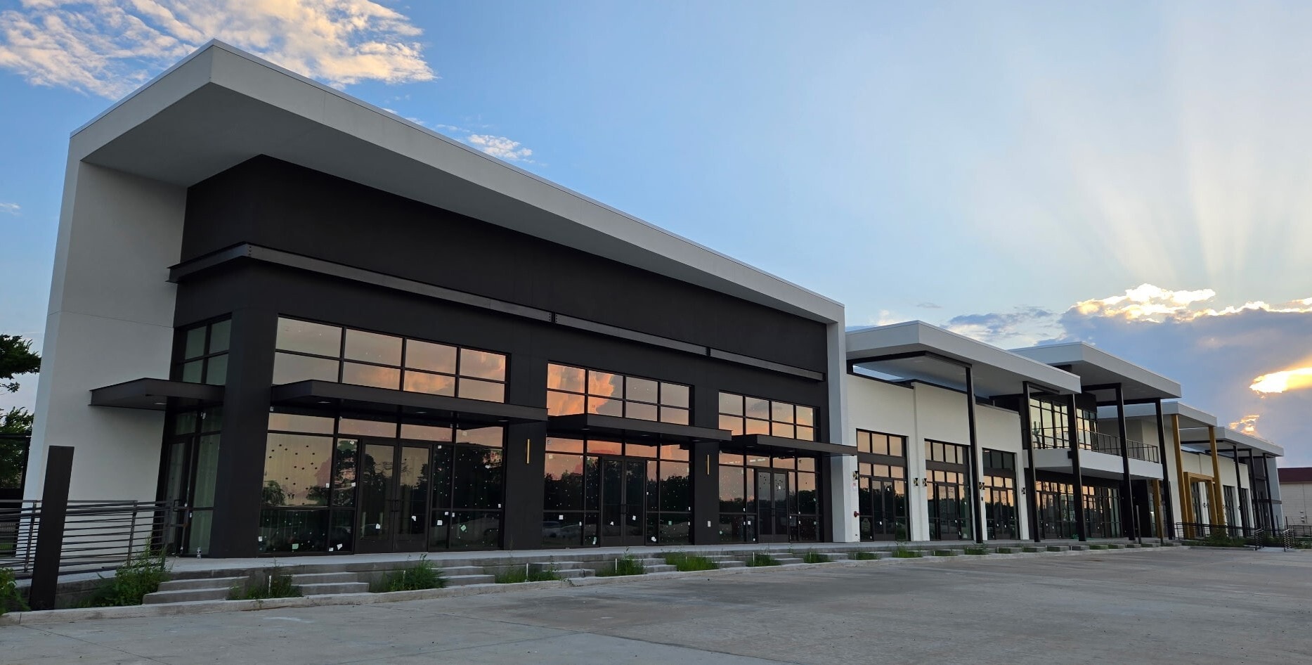 14025 Northwest Fwy, Houston, TX for lease Building Photo- Image 1 of 7