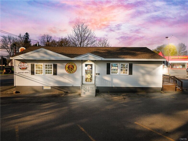 32 Chenango Ave, Clinton, NY for sale - Primary Photo - Image 1 of 1