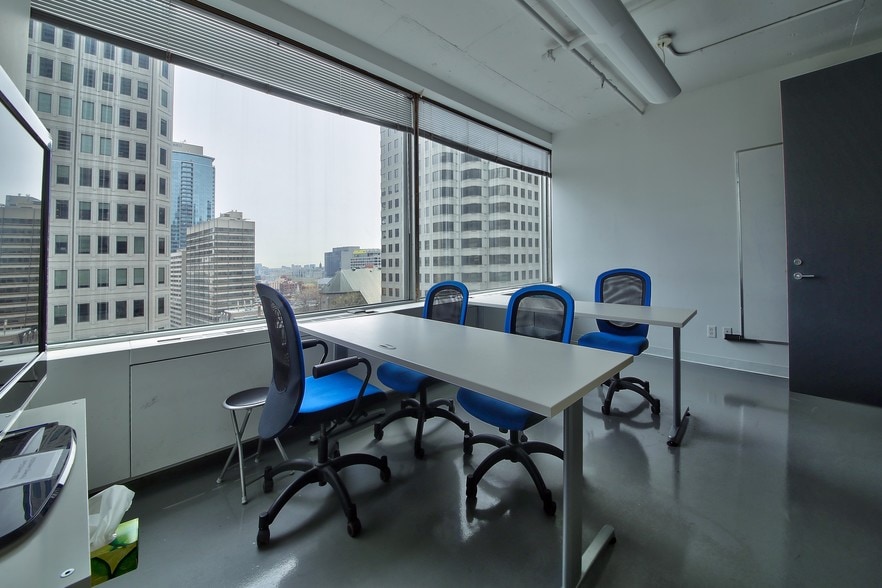 615 Boul René-Lévesque O, Montréal, QC for lease - Interior Photo - Image 3 of 18