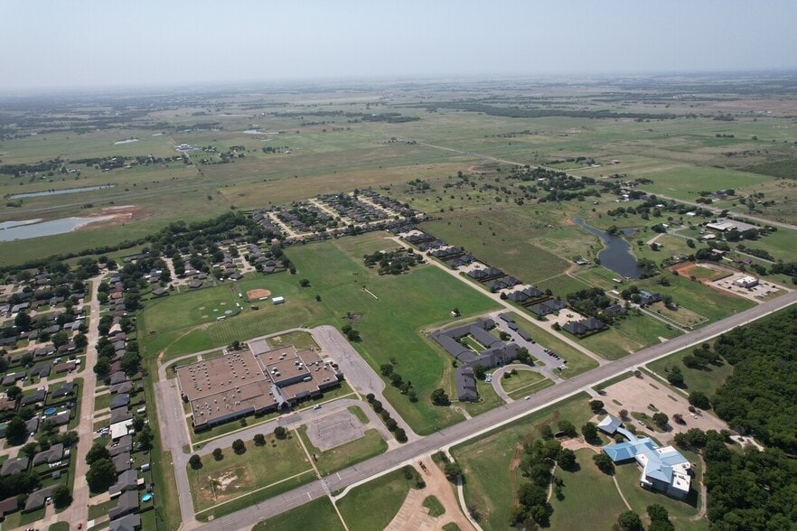 3608 W Elk Ave, Duncan, OK for sale - Aerial - Image 3 of 15
