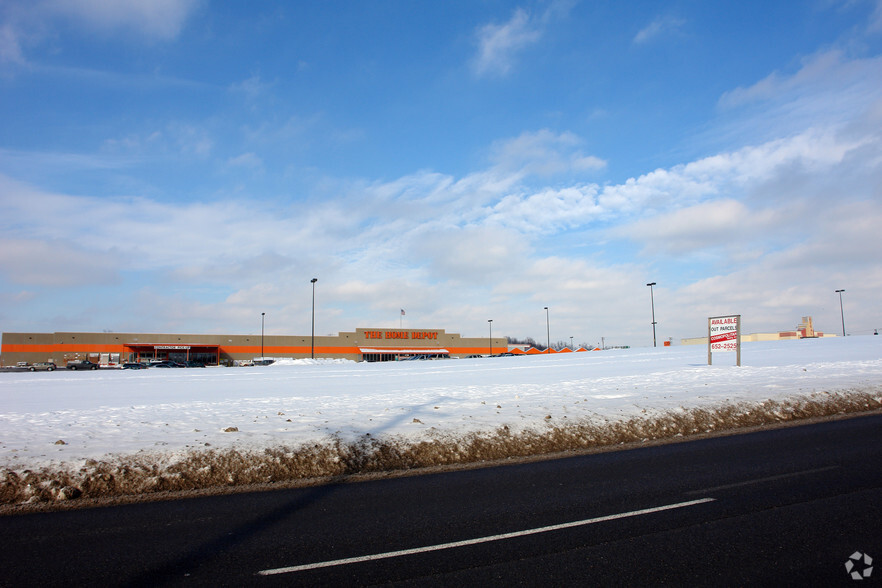 Mahoning Ave, Youngstown, OH for sale - Primary Photo - Image 1 of 2