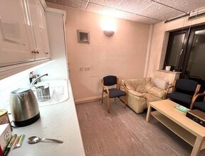 12 Mill St, Slough for lease Interior Photo- Image 2 of 7