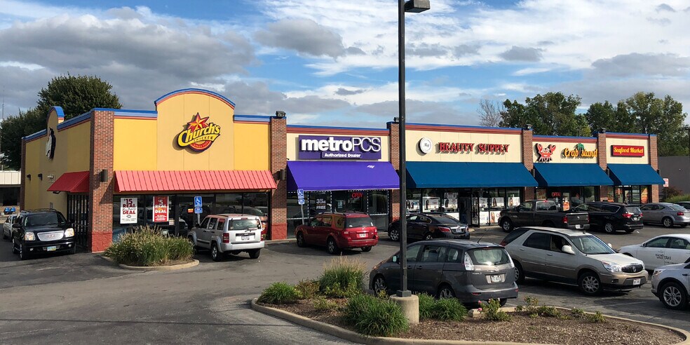 Reynolds & Hill Plaza - 9 S Reynolds Rd, Toledo, OH for sale - Building Photo - Image 1 of 1