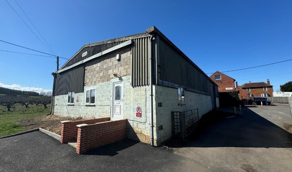 Highsted Vly, Rodmersham for lease Primary Photo- Image 1 of 11