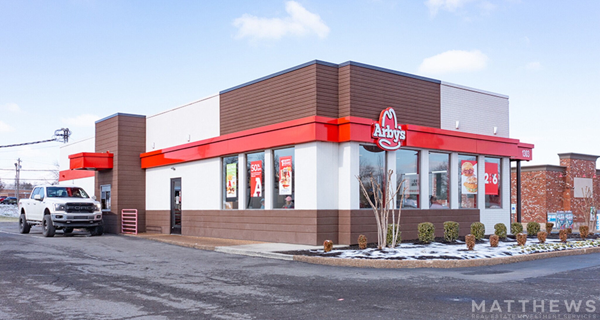 1303 Memorial Blvd, Springfield, TN for sale Primary Photo- Image 1 of 1