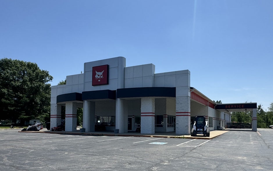 613 W Main St, Greentown, IN for lease - Building Photo - Image 1 of 7